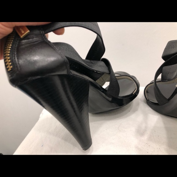 MICHAEL Kors leather strap heel sandals - Picture 6 of 10